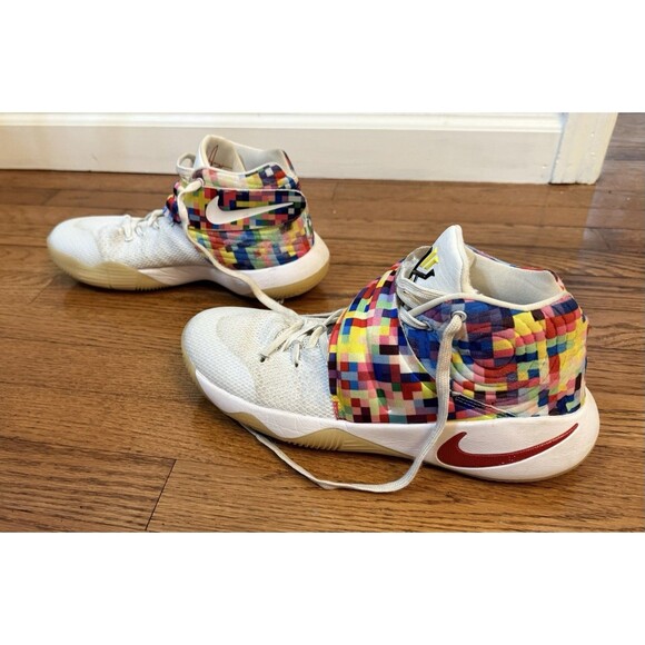 2015 Nike Kyrie 2 Rainbow Multicolor Basketball Shoes US Size 7, Model 820537-68 - Picture 9 of 11